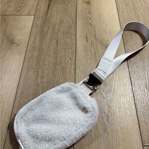 Lululemon Athletica Cream Sherpa Bag
